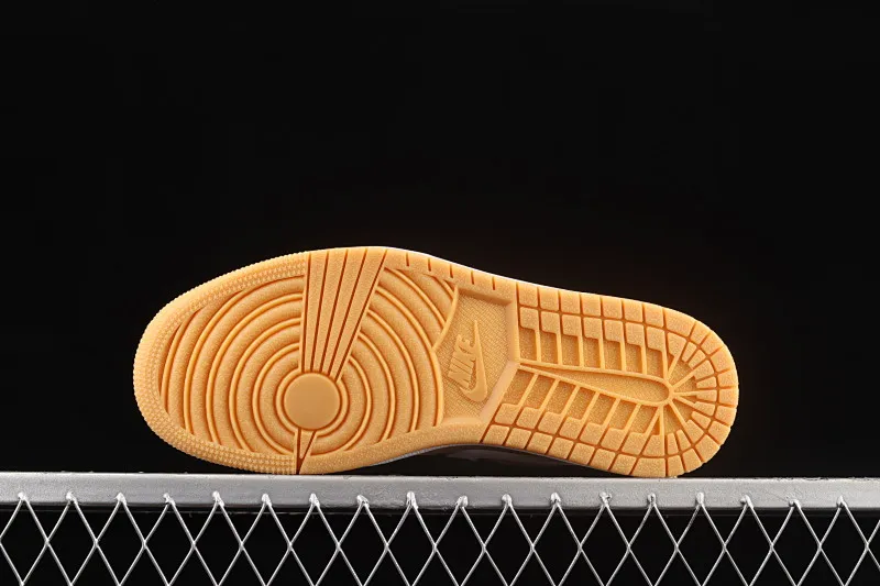 All categories Air Jordan Jordan series basketball shoes Air Jordan 1 Low G version pure original Air Jordan 1 Low AJ1 Joe 1 white and yellow low-top cultural and leisure sports sneakers DN6999-100